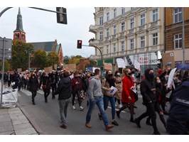 Z Posejdona pod pomnik Lecha Kaczyńskiego – kolejny dzień protestów