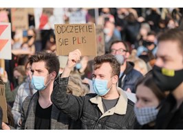 Kolejny dzień protestów i paraliżu Szczecina. „Rewolucja jest kobietą”