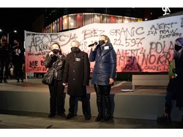 Artyści protestowali na pl. Adamowicza: „Zenek Martyniuk nie może być jedynym źródłem kultury w Polsce”