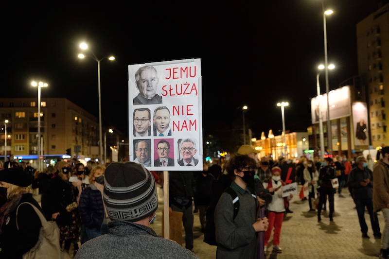 Artyści protestowali na pl. Adamowicza: „Zenek Martyniuk nie może być