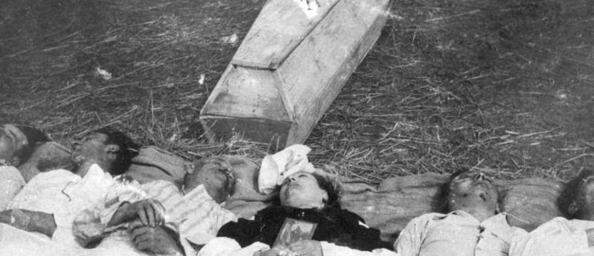 Ludobójstwo nie będzie zapomniane. Rodziny ofiar nadal czekają na ekshumacje