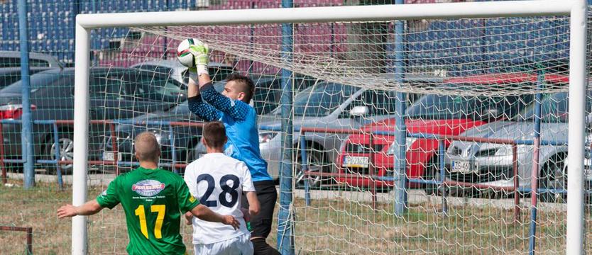 Piłka nożna. Grała III, IV i V liga