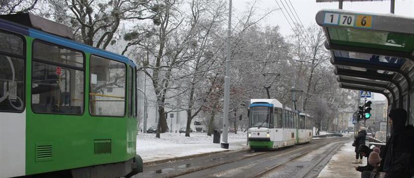 Komunikacja miejska w czwartek. Prawobrzeże bez tramwajów, lewobrzeże prawie normalnie