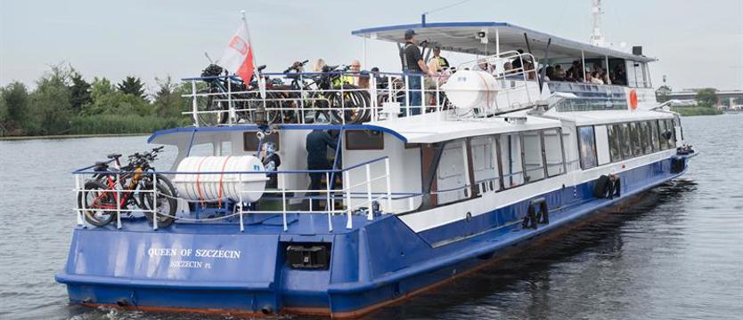 „Queen of Szczecin” wyruszyła w pierwszy rejs. Nowy tramwaj wodny połączył Szczecin z Nowym Warpnem i Świnoujściem