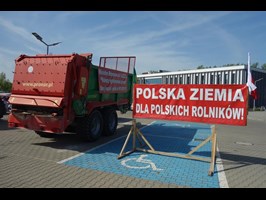 Traktory mogą już odjechać? Decyzja w Warszawie – podpis w Szczecinie
