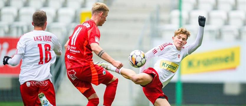 Piłka nożna. Siódmy mecz Świtu bez porażki