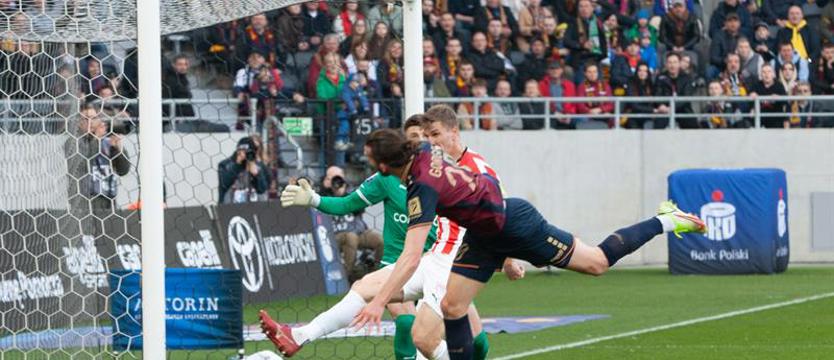 Piłka nożna. Pogoń z Cracovią w Wielką Sobotę