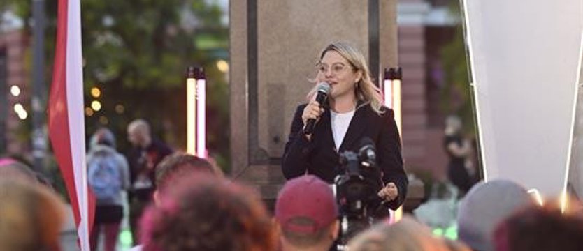„To, co nas wszystkich wkurza”. O koryciarstwie, politycznych kłamstewkach i frajerstwie