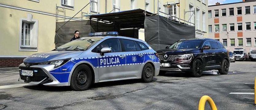 Policja eskortowała auto z dzieckiem, którego życie było zagrożone
