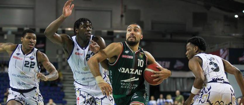 Koszykówka. Setka Kinga we własnej hali