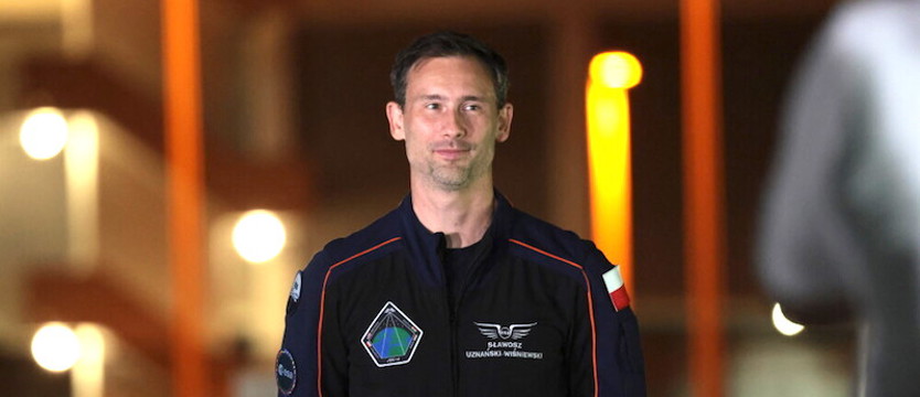 Pierwszego pełnego dnia misji polski astronauta przygotowywał trzy eksperymenty