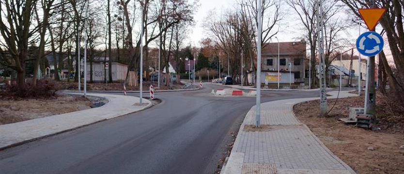Przebudowa w Podjuchach. Nowy asfalt, rondo i utrudnienia dla pieszych