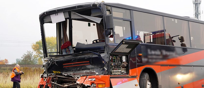 Troje dzieci rannych w wypadku autobusu