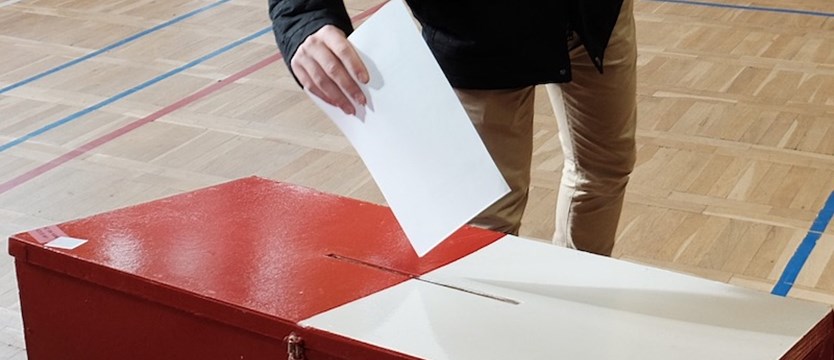 Wybory samorządowe dopiero w 2024 roku? Sejm przegłosował ustawę