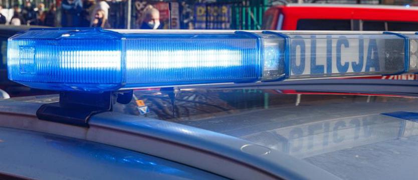 W szkole rozpylono nieznaną substancję. Na miejscu pogotowie i straż pożarna