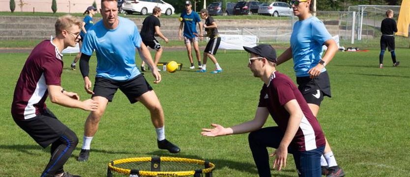 Roundnet. Srebro i brąz szczeciniam