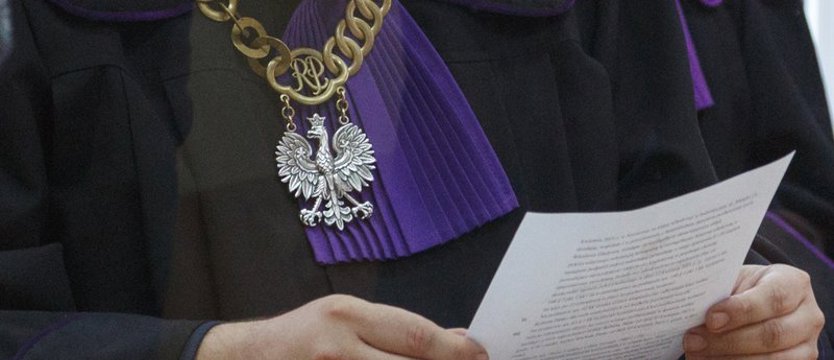 Trzy lata więzienia za zaszczepienie 40 dzieci nieustaloną substancją