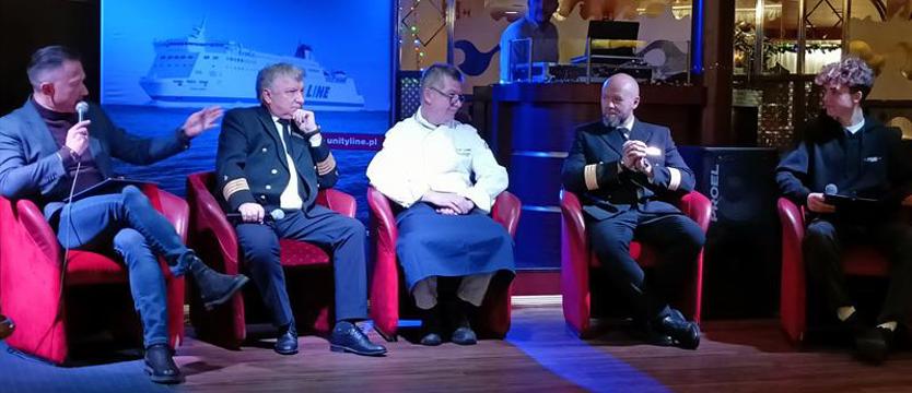 Mikołajkowy zlot. Miłośnicy promów na „Polonii”