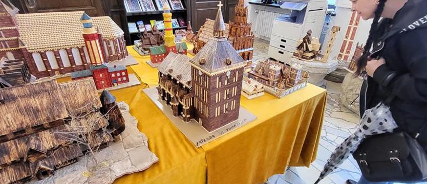 Latarnia morska, kościoły, ratusz… Modele z zapałek