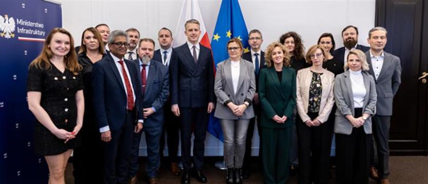 Powstanie Polski Pawilon