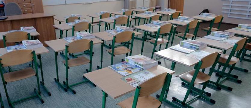 Brakuje pierwszaków w podstawówkach. Mniej dzieci, mniej oddziałów...