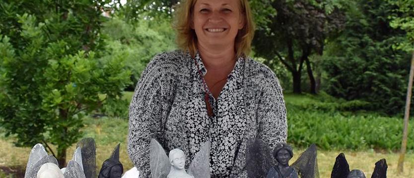 Pani Gabrysia i jej anielski świat. „Czarne są dla koneserów...”