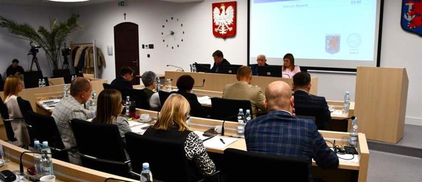 Rada dwunastu seniorów powstała w Świnoujściu. Społecznicy doradzą miastu