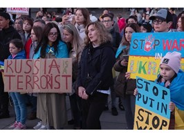 Protest pod Aniołem Wolności. "Rosja to kraj terrorystów!"