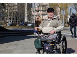 Miejskie przebudowy zmorą osób niepełnosprawnych. Na wózku przez centrum Szczecina