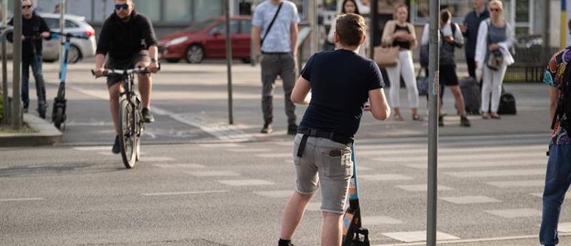 Elektryczne jednoślady pod lupą policji. Co trzeci kierujący złamał przepisy
