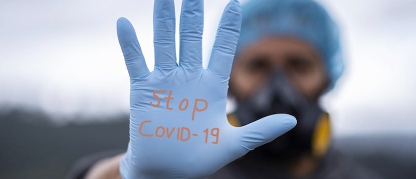 W poniedziałek w kraju 6422 nowe zakażenia koronawirusem. 9 osób zmarło