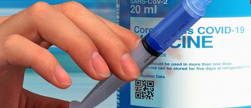 Kuczmierowski: do Polski dotarło w poniedziałek 1,2 mln szczepionek Pfizer i około 1 mln AstraZeneca