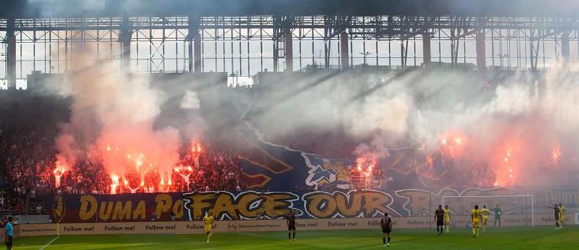 Piłka nożna. Przygoda w Belfaście. Horror szalikowców Pogoni