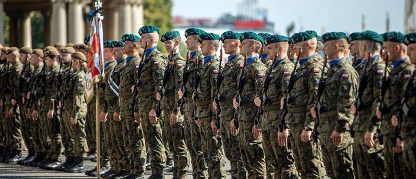 Obchody Święta Wojska Polskiego. Uroczysty apel i atrakcje dla mieszkańców