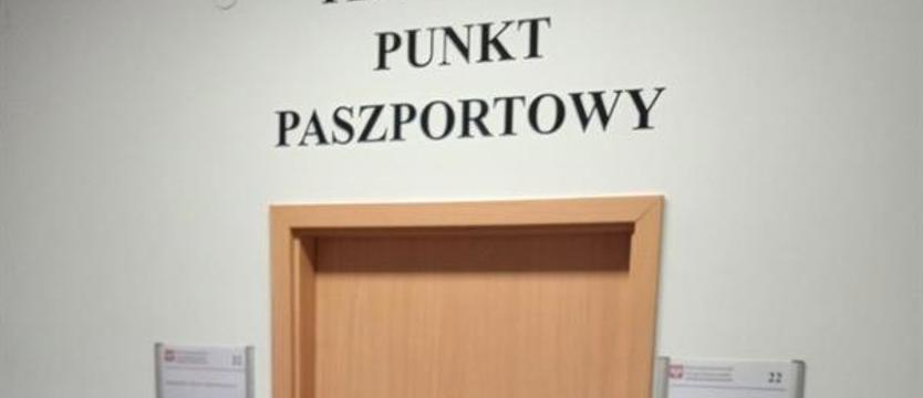 Punkt paszportowy w Policach nieczynny