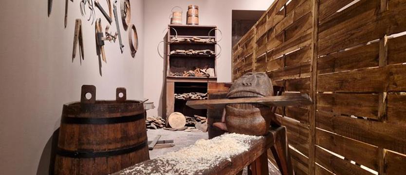 Nowa wystawa w Muzeum Narodowym. Historia drewna