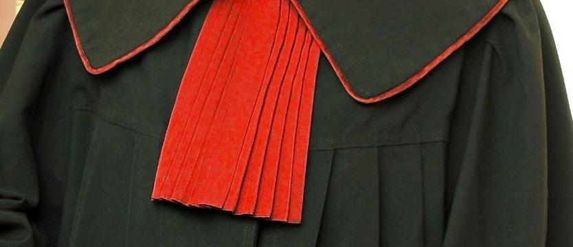 Pastwił się nad rodziną. Teraz stanie przed sądem