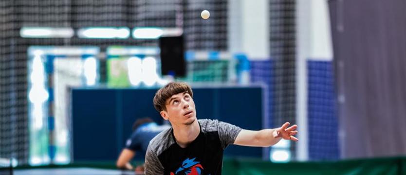 Tenis stołowy. Griffin's-Spin na finiszu pierwszej rundy