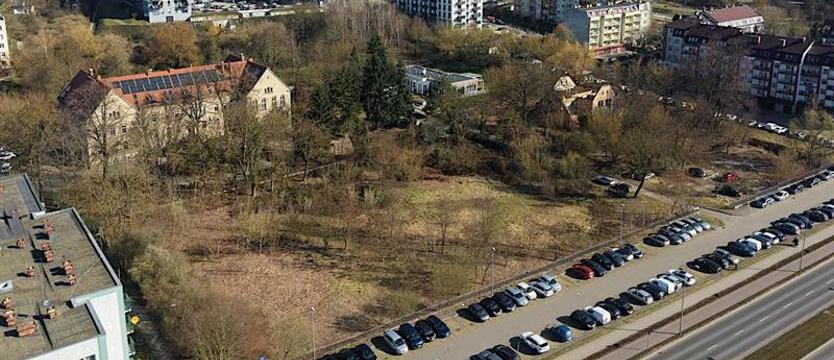Miasto szykuje (przytulny) park przy ul. Wszystkich Świętych