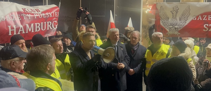 Spotkanie z Bąkiewiczem w Szczecinie. Po groźbach hotel wycofał się z umowy