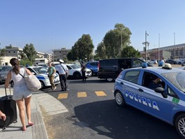 Pożar na lotnisku na Sycylii. Problemy turystów z powrotem do kraju