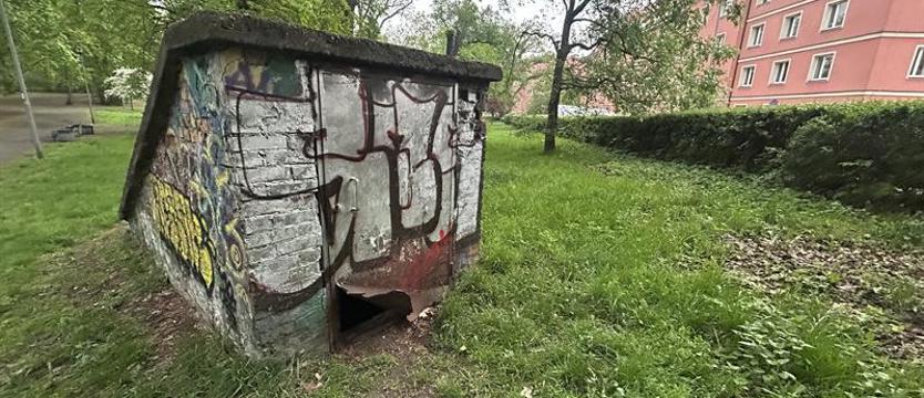 Wolą schrony niż sprzęt
