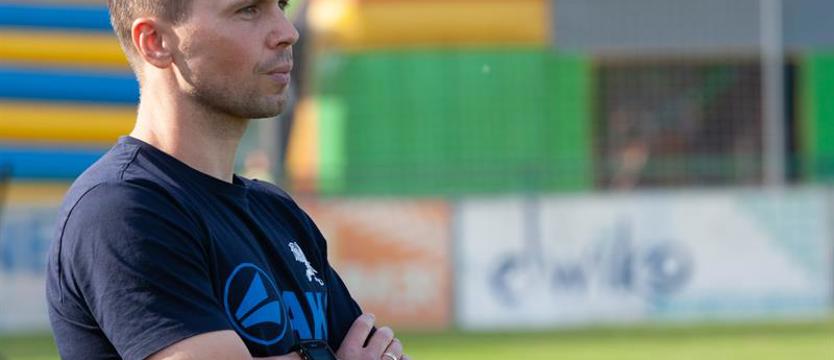 Piłka nożna. Transfer trenera ze Świtu do Warty! Bartłomiejczyk zastąpił Klepczarka