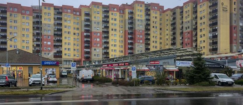 Awaria sieci ciepłowniczej usunięta. Ciepło wróci do mieszkańców Zawadzkiego