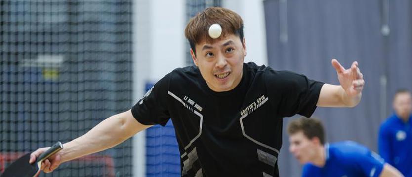 Tenis stołowy. Griffin's-Spin na podium