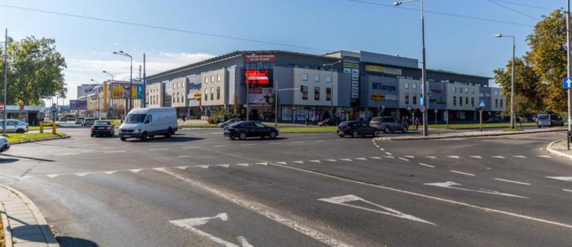 Na tablicę czekają cztery lata. Plac wciąż bez oznaczenia