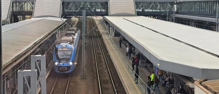 Szczecin Główny nocą, czyli... Podróżni, kolejarze i wykolejeńcy