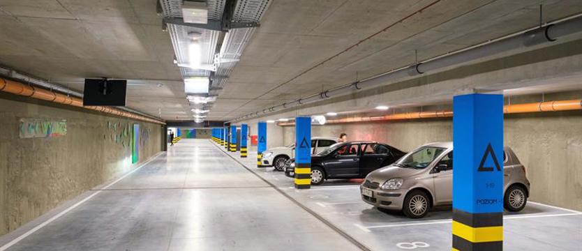 Nie ma chętnych na parkowanie za 600 złotych. Więcej abonamentów dla mieszkańców