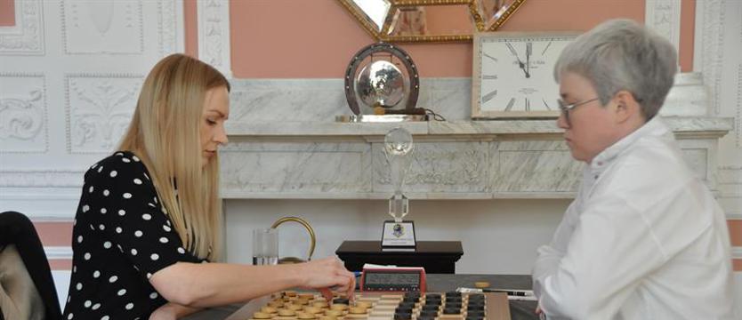 Warcaby. Porażka Natalii Sadowskiej