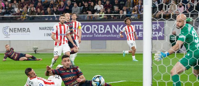 Piłka nożna. Portowcy mają patent na Cracovię